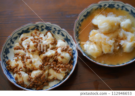 納豆麻糬和蘿蔔泥麻糬 納豆麻糬和蘿蔔泥麻糬 112946653