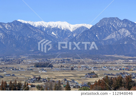 安zu野和早春的北阿爾卑斯山 112948046