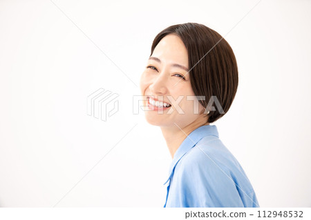 Middle-aged women casual beauty Middle-aged women casual beauty 112948532