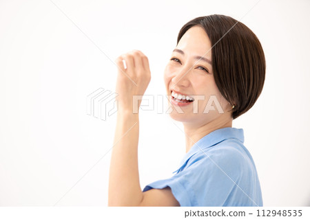 中年女性休閒美 112948535