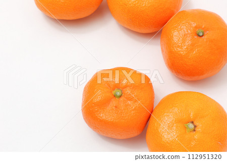 橘子，柑橘類水果，水果，橘子，食品，果皮，橘子，柑橘，甜點，橙子 112951320