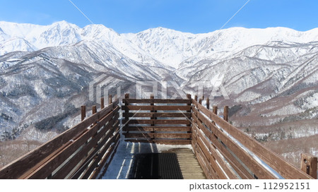 從北阿爾卑斯岩岳度假村看到的白馬三山 112952151