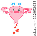 子宮因異常出血而哭泣的人物插圖 112952933