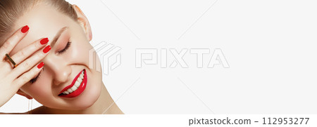 Makeup products. Young beautiful girl with gold 112953277