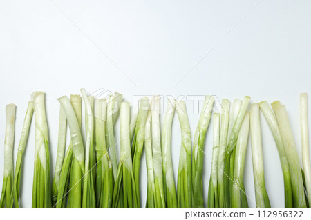 Green onion, concept of fresh vegetable, fresh raw food 112956322