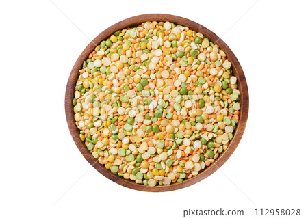 bowl of mix of dry lentils, beans and peas isolated on white background 112958028