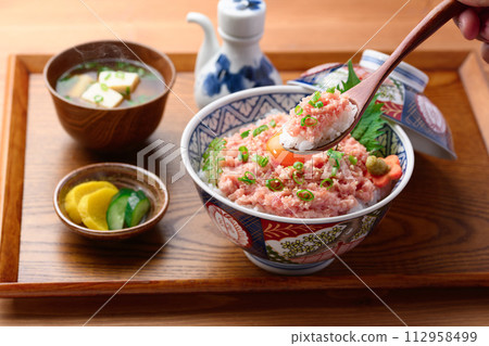 Negitoro蓋飯（鮪魚鰹魚蓋飯） 112958499