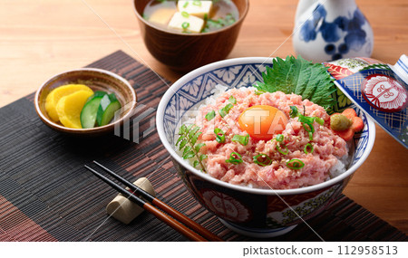 Negitoro蓋飯(鮪魚鰹魚蓋飯) Negitoro蓋飯(鮪魚鰹魚蓋飯) 112958513