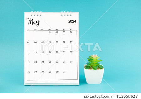 2024 May desk calendar and plant pot. 112959628