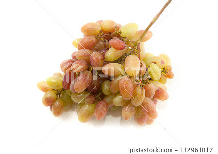 Bunch of organic pink grapes isolated on white background. 112961017