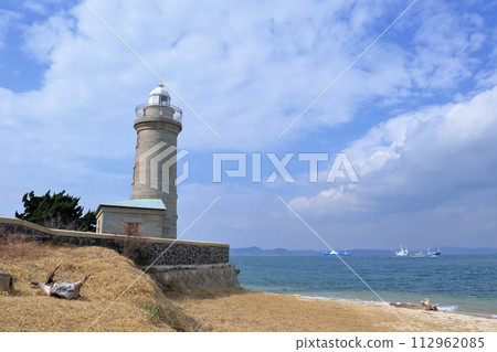 Ogijima lighthouse overlooking Bisan Seto (Takamatsu City, Kagawa Prefecture) 112962085