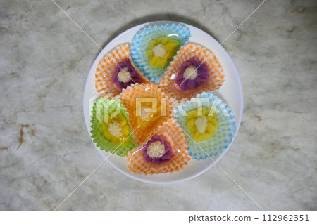Anko flower jelly on a white plate 112962351
