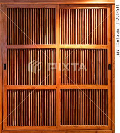 Locker door 112964511