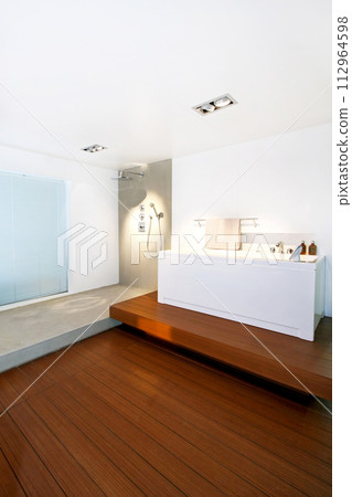 Wooden bath Wooden bath 112964598