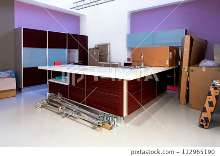 Setup kitchen 112965190