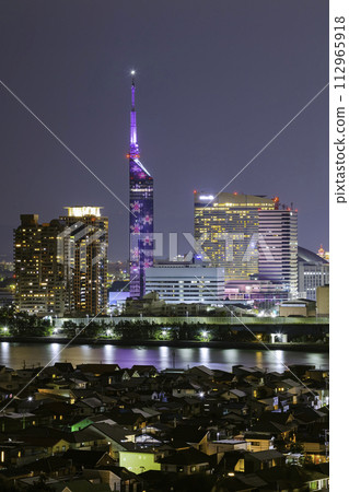 Beautiful night view of Fukuoka Cherry blossoms Fukuoka Tower Beautiful night view of Fukuoka Cherry blossoms Fukuoka Tower 112965918