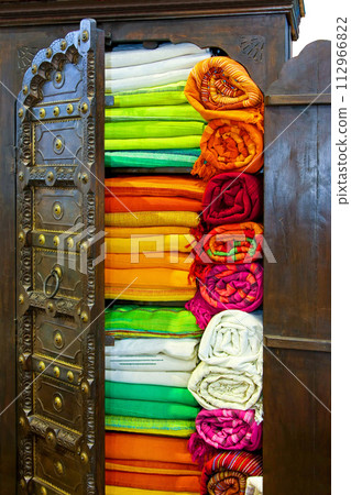 Oriental textile 112966822