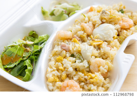 美味的海鮮炒飯 美味的海鮮炒飯 112968798