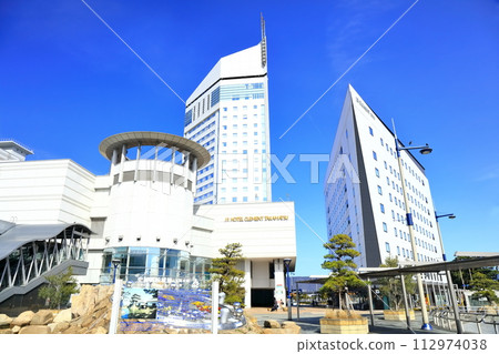 [Kagawa Prefecture] Sunport Takamatsu on a sunny day 112974038