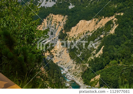 Tara river canyon. 112977081