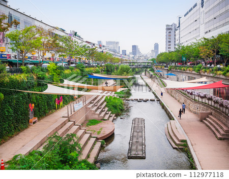 Seoul Cheonggyecheon Dongdaemun area Seoul Cheonggyecheon Dongdaemun area 112977118