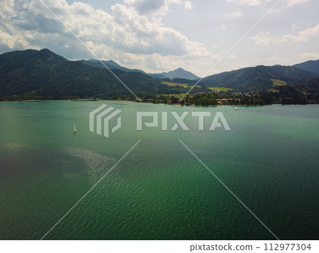 Iceland, glacier lagoon, Beautiful cold landscape picture of icelandic glacier Iceland, glacier lagoon, Beautiful cold landscape picture of icelandic glacier 112977304