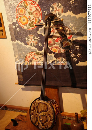 Sanshin Sanshin 112977411