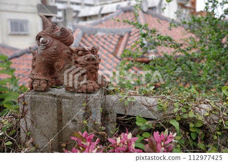 Shisa Shisa 112977425