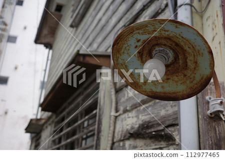 Lamp 112977465