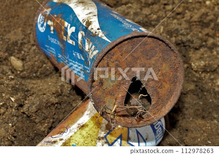 Old empty juice cans Old empty juice cans 112978263