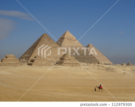 The three great pyramids of Giza and the pyramids of the queens, Giza, Egypt The three great pyramids of Giza and the pyramids of the queens, Giza, Egypt 112979300