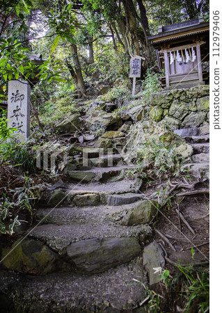 禦本殿進場（垂直） 112979406