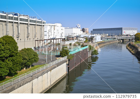 從戶田公園堤防、佐雨川、排水泵站、配送倉庫看 112979735