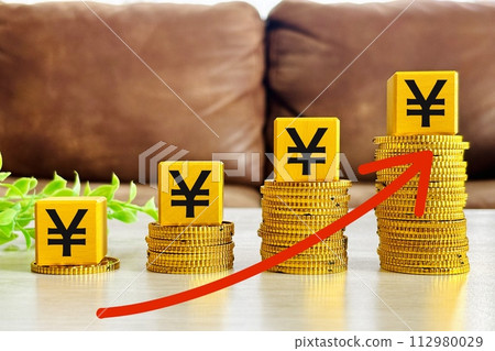 貨幣/日圓儲蓄增加的形象 貨幣/日圓儲蓄增加的形象 112980029