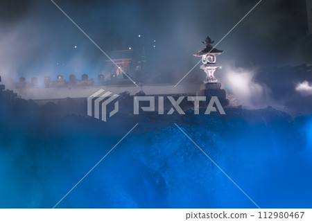 溫泉鎮的夜景 溫泉鎮的夜景 112980467
