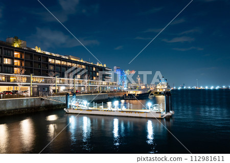 Yokohama City, Kanagawa Prefecture - Hammerhead crane illuminated in seven colors Yokohama City, Kanagawa Prefecture - Hammerhead crane illuminated in seven colors 112981611