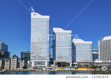 Yokohama Minatomirai District Queens Tower A, B, C Yokohama Minatomirai District Queens Tower A, B, C 112981678