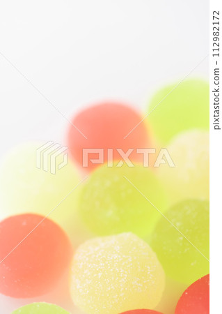 Gummy candy with the rich aroma of Japanese fruits and gentle sweetness Gummy candy with the rich aroma of Japanese fruits and gentle sweetness 112982172