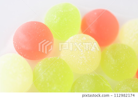 Gummy candy with the rich aroma of Japanese fruits and gentle sweetness Gummy candy with the rich aroma of Japanese fruits and gentle sweetness 112982174