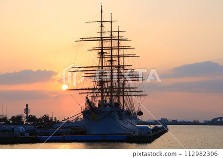 朝日和海王丸 朝日和海王丸 112982306