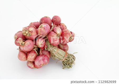 Bunch of onions 3 Bunch of onions 3 112982699