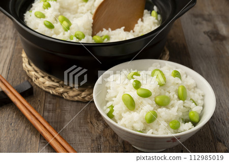 Edamame rice bowl Edamame rice bowl 112985019