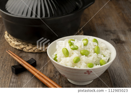 Edamame rice bowl Edamame rice bowl 112985023
