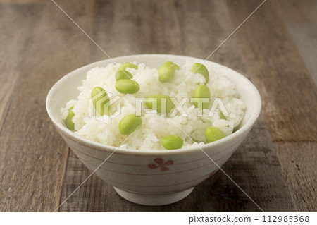 Edamame rice bowl Edamame rice bowl 112985368