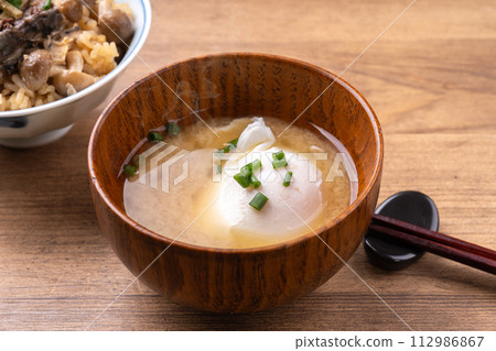 雞蛋味噌湯 雞蛋味噌湯 112986867