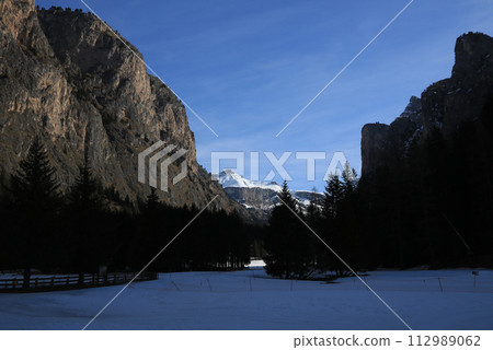 Sunny morning in the Langental Valley, Wolkenstein. 112989062