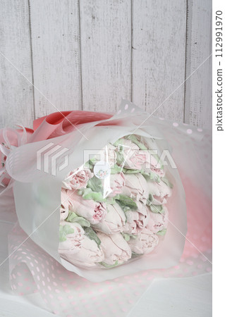 marshmallow bouquets. Marshmallow flowers. Marshmallow tulips. Homemade marshmallows. marshmallow bouquets. Marshmallow flowers. Marshmallow tulips. Homemade marshmallows. 112991970