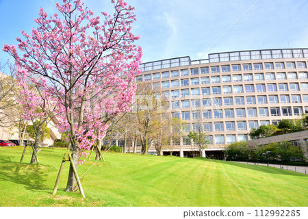 福岡工業大學 福岡工業大學 福岡市東區輪次郎東 3-30-1 福岡工業大學 福岡工業大學 福岡市東區輪次郎東 3-30-1 112992285