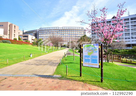 Fukuoka Institute of Technology Fukuoka Institute of Technology 3-30-1 Wajiro Higashi, Higashi-ku, Fukuoka City 112992290