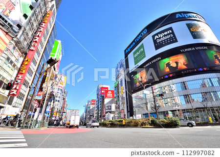 Kabukicho entrance cross pavement scenery 112997082